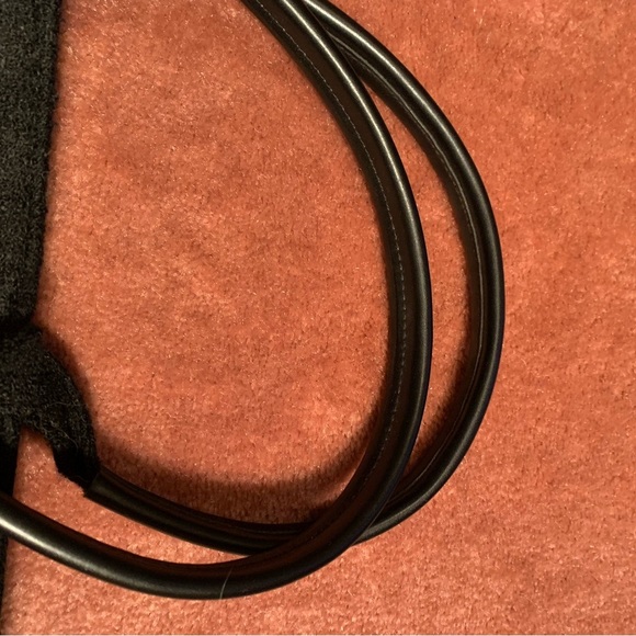 Givenchy  Perfumes Tote with contrasting interior Color NWOT - Picture 5 of 11